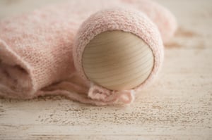 Image of Textured Piglet Pink Garter Stitch Bonnet + Wrap