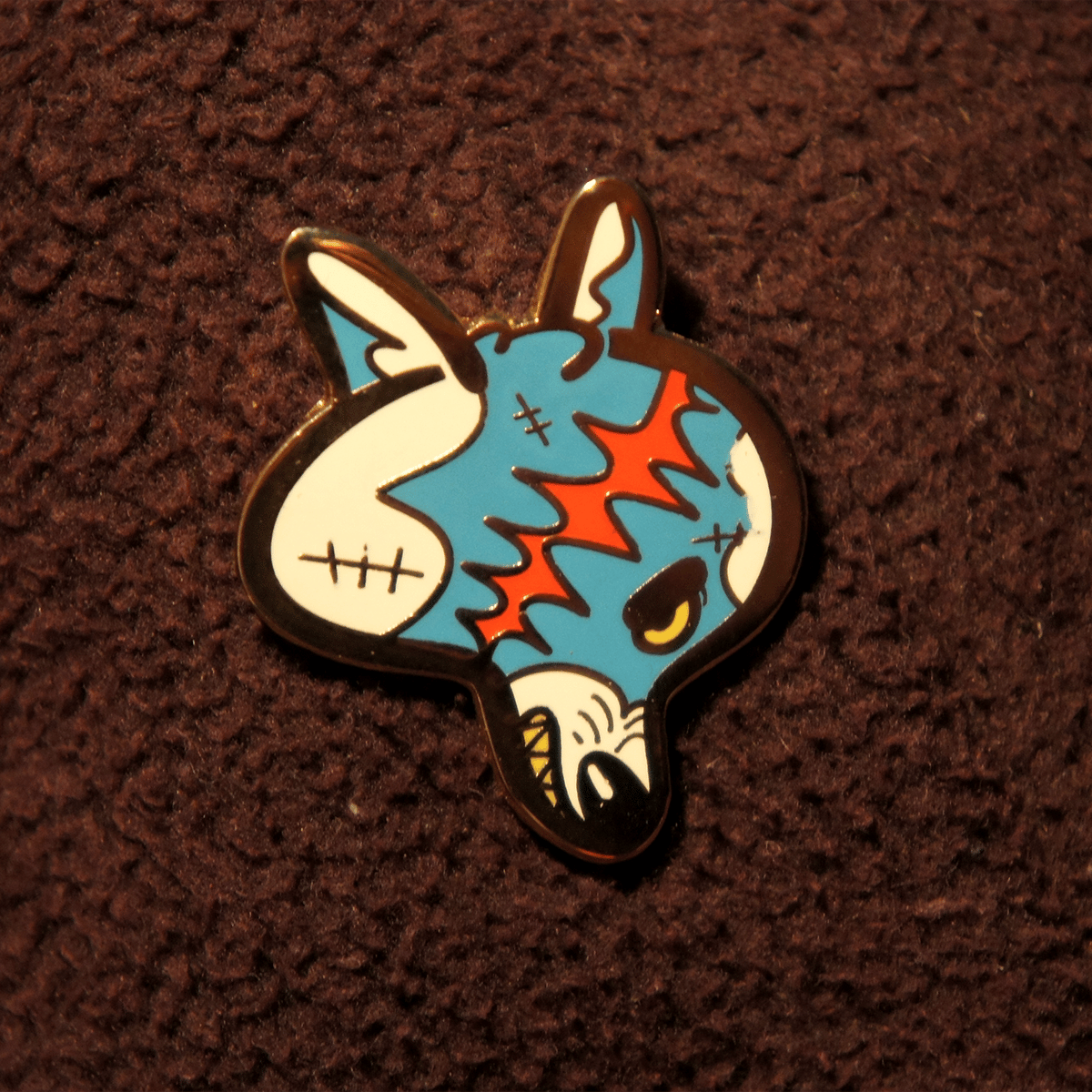WOLF enamel pin