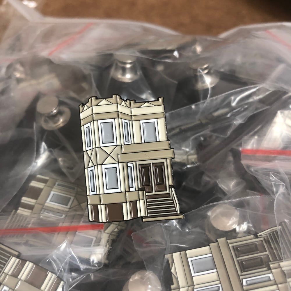 Chicago Greystone Pin