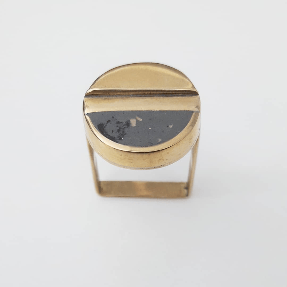 Image of Bague en laiton et résine 1