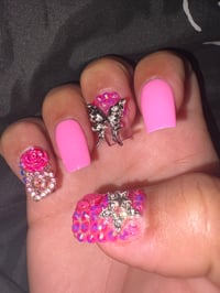 Image 7 of  Pink & sweet press on nails