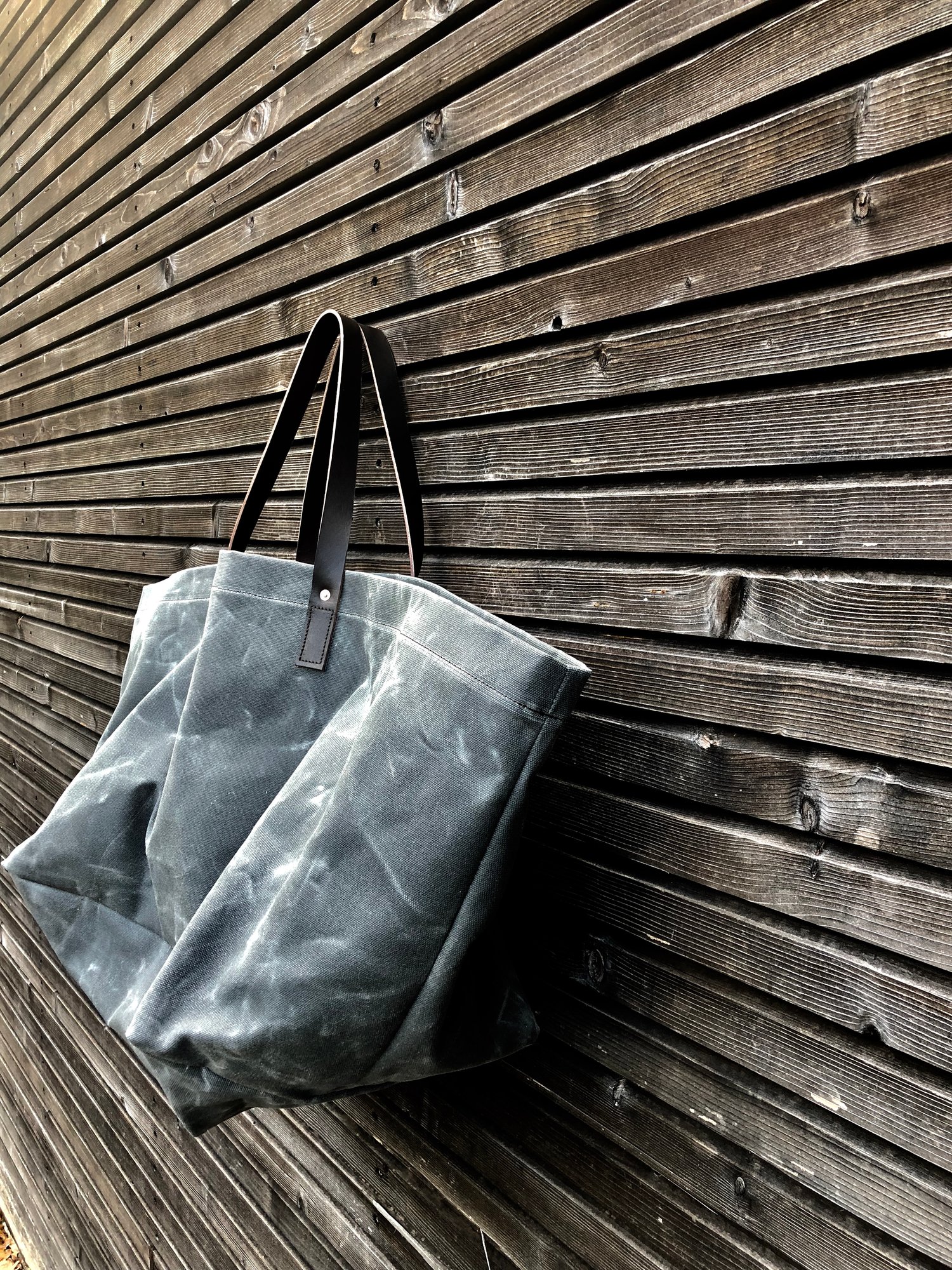 Image of  XXL waxed canvas tote bag with leather handles / canvas market