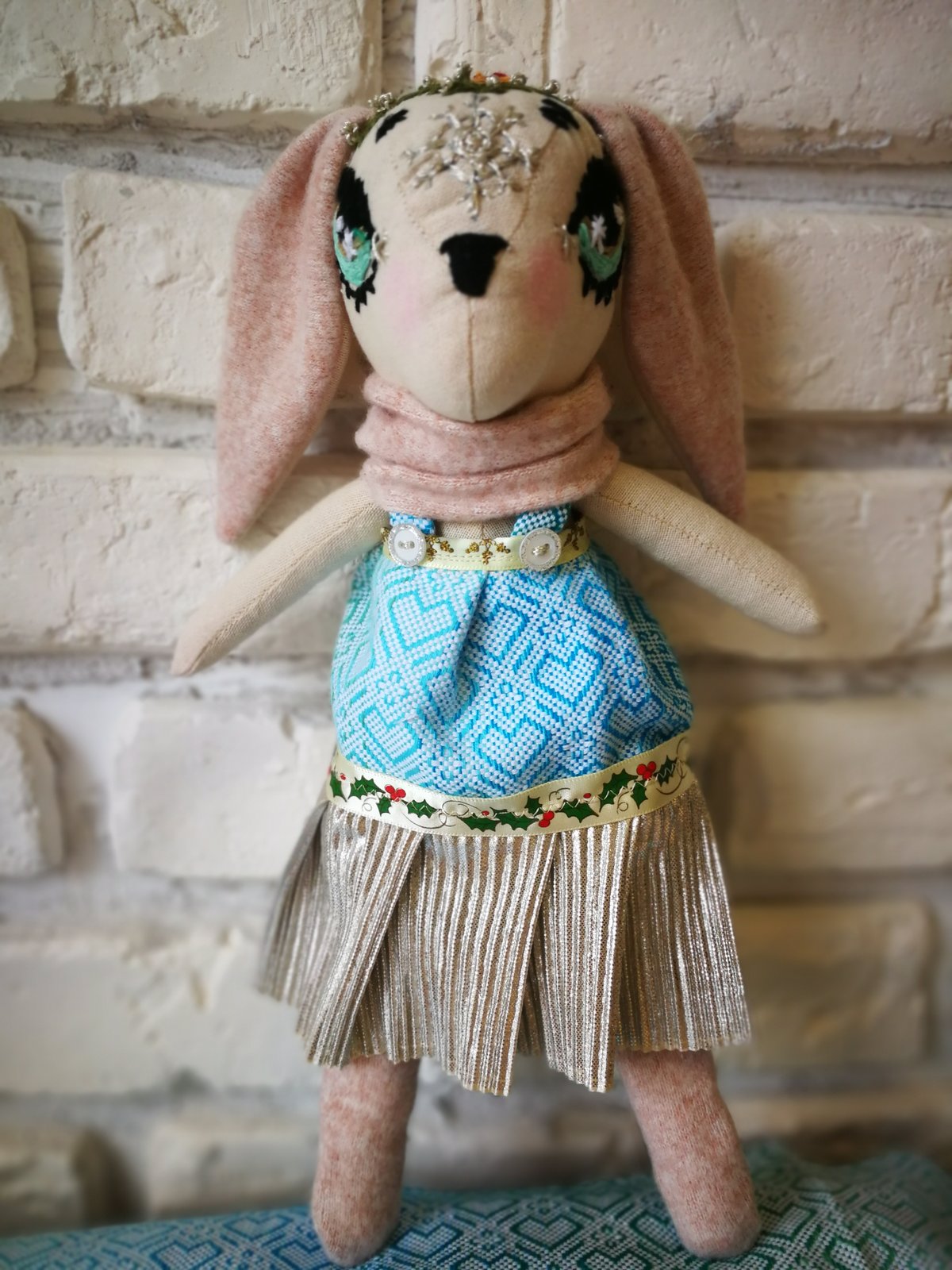 Image of Snowy Rabbit Zoe/Снежна Зайка Зоуи