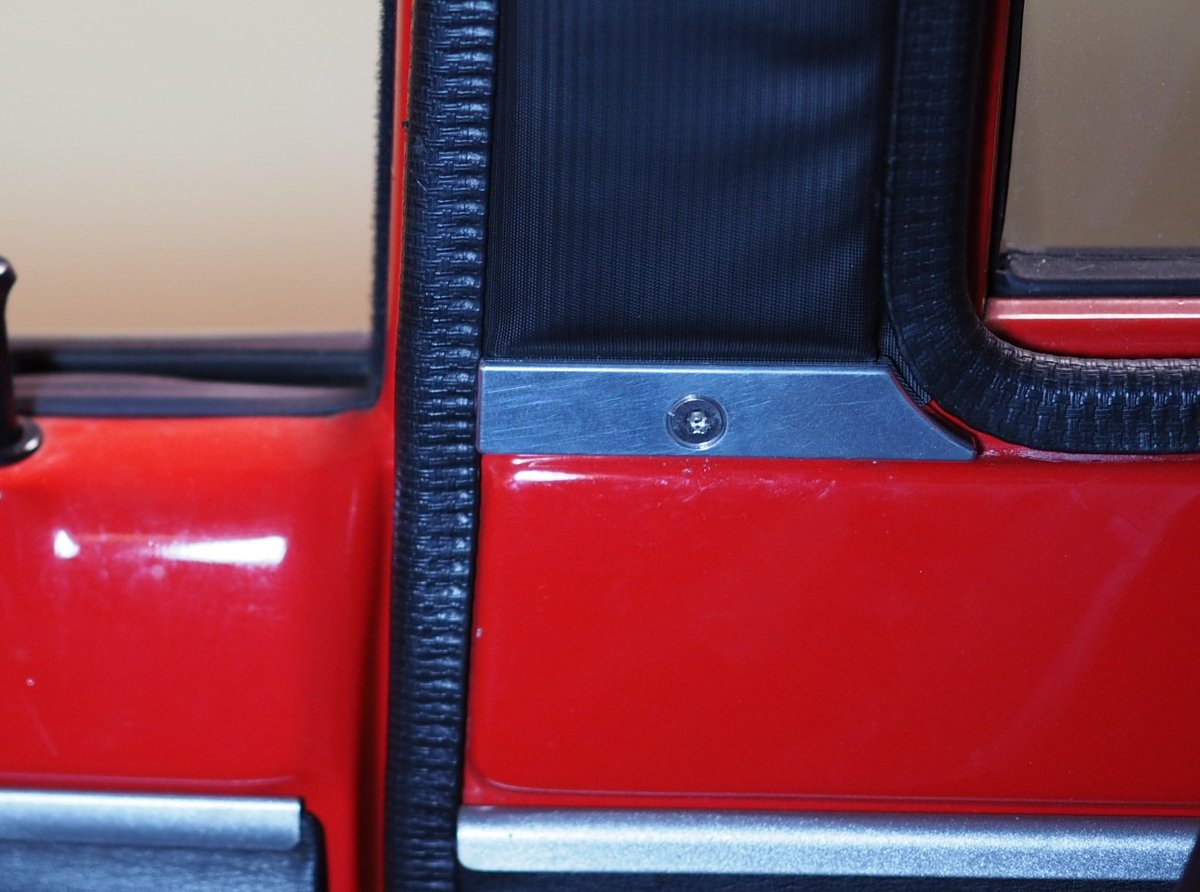 B-pillar trims 2 door 510