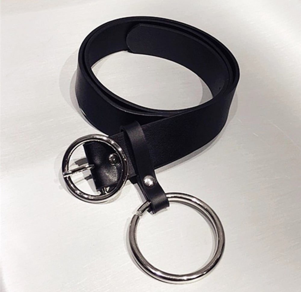 Image of Noir Chrome Belt