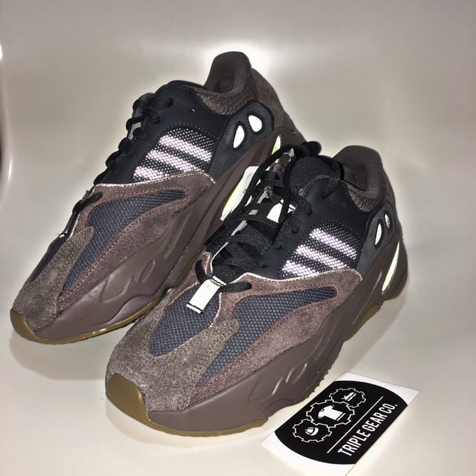 Image of Adidas Yeezy Boost 700 “Mauve”