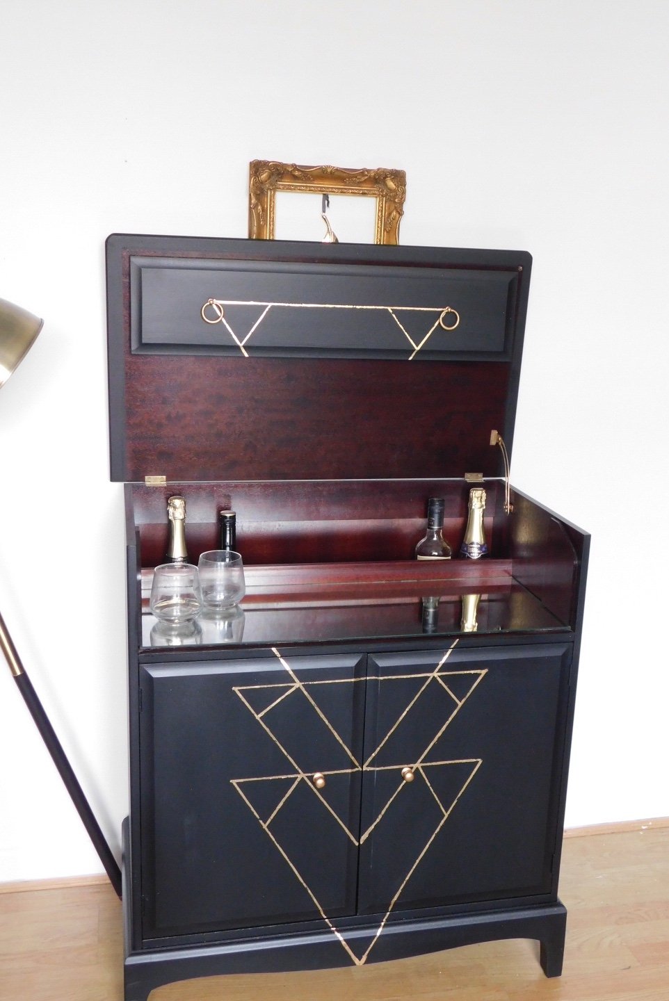 Image of Stunning mahogany stag drinks cabinet in black