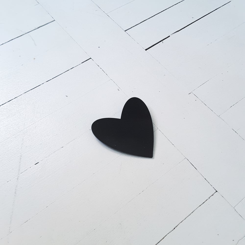 broška SRCE // črna / brooch HEART // black