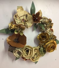 Image 1 of Jennifer Collier: Paper Flower Christmas Wreaths