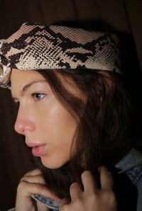 Image 5 of GENUINE LEATHERSNAKE EMBOSSED TURBAN HEADBAND