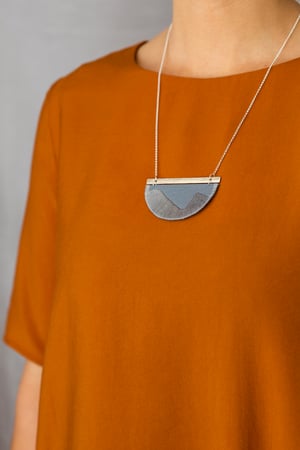 Image of FOLKE necklace Grey with Silver
