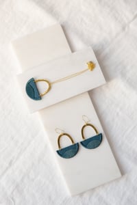 Image 3 of LINNEA earrings in Indigo