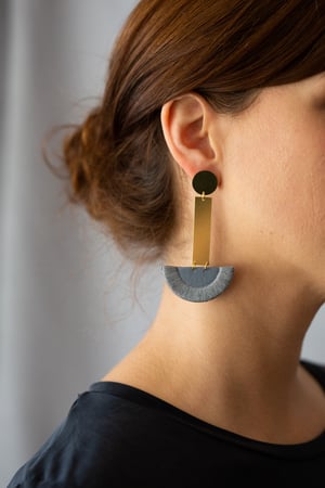Image of LUNA earrings drop in Grey