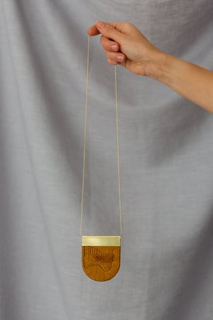 Image of LUXE pendant in Tobacco