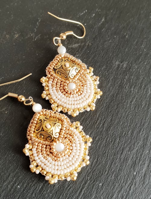Image of Boucles d'oreille METEORE " CREAM "