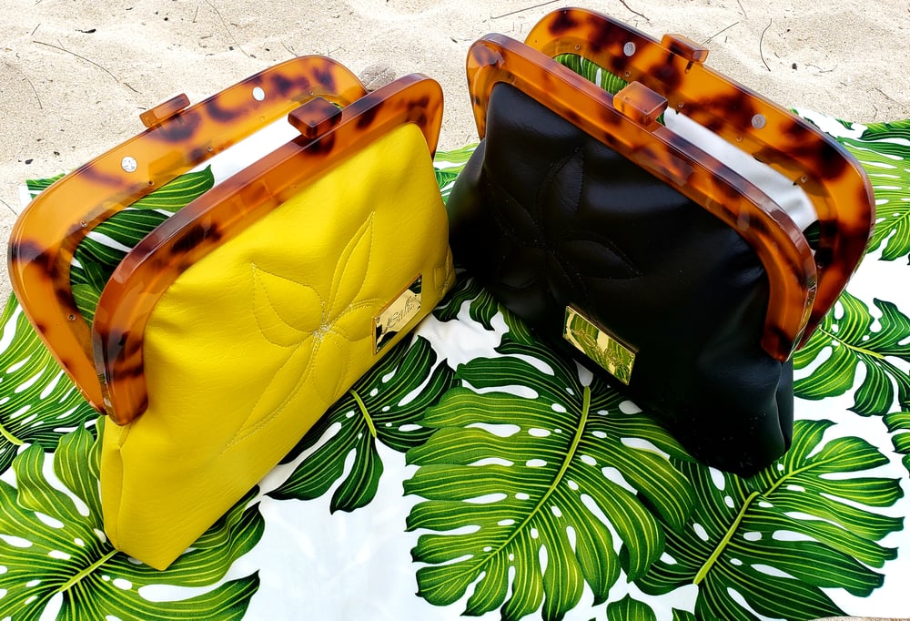 Image of Onyx plumeria