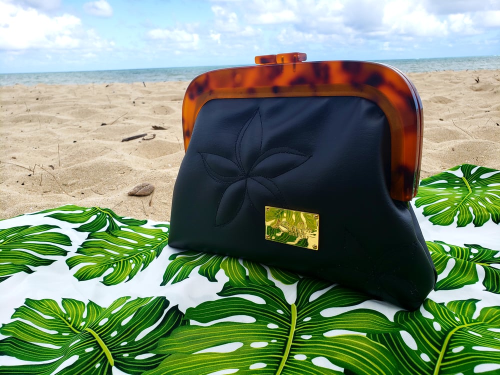 Image of Onyx plumeria