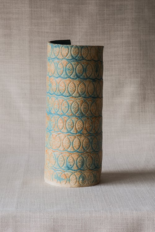 Image of TEXTURE TEAL VASE