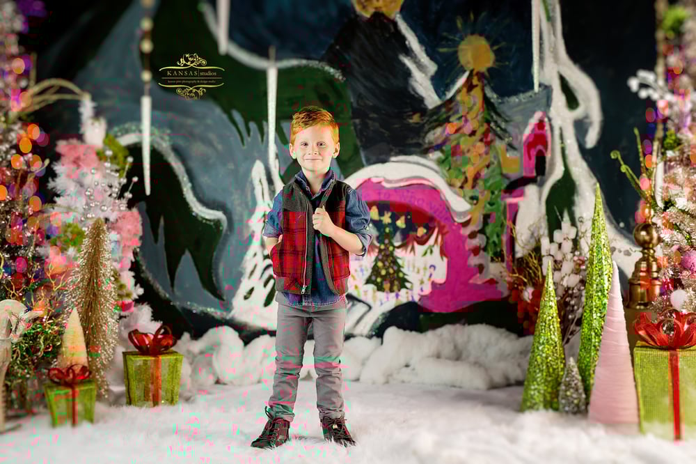 Image of A Very Grinch-y Christmas | Whoville Christmas Mini Sessions by Kansas Pitts