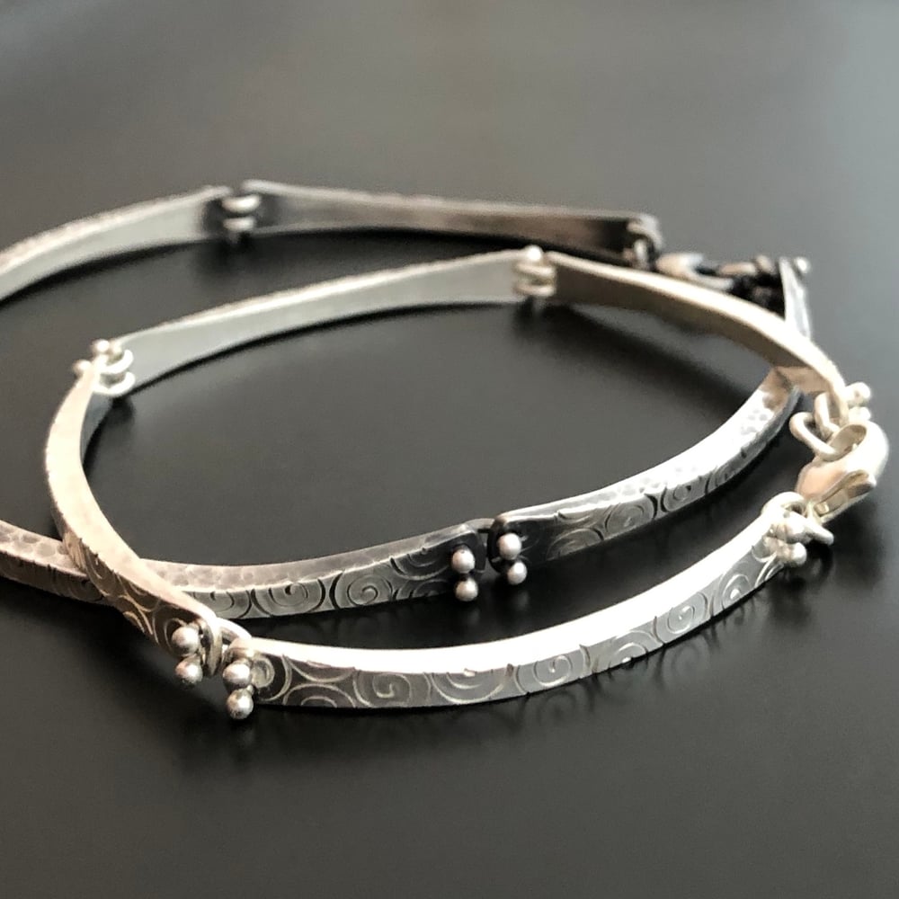 Image of Square Wire Bangle with Clasp