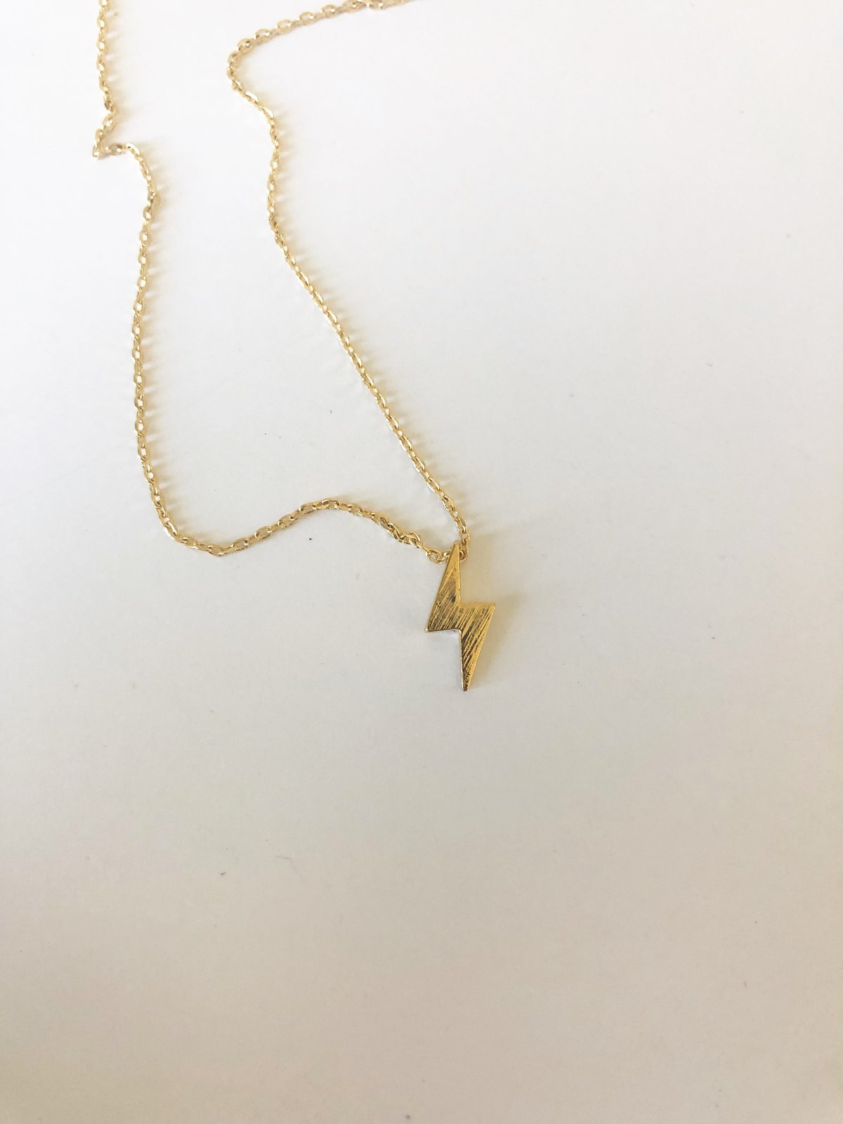 gold long necklace in 30 grams