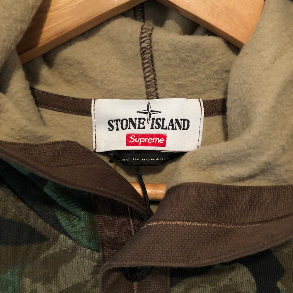 Supreme x Stone Island Hooded Sweatshirt (Woodland Camo Supreme x Stone Island Hooded Sweatshirt (Woodland Camo