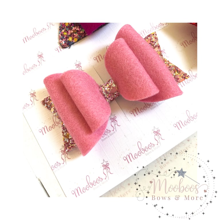 Medium Harper Bow Image 2