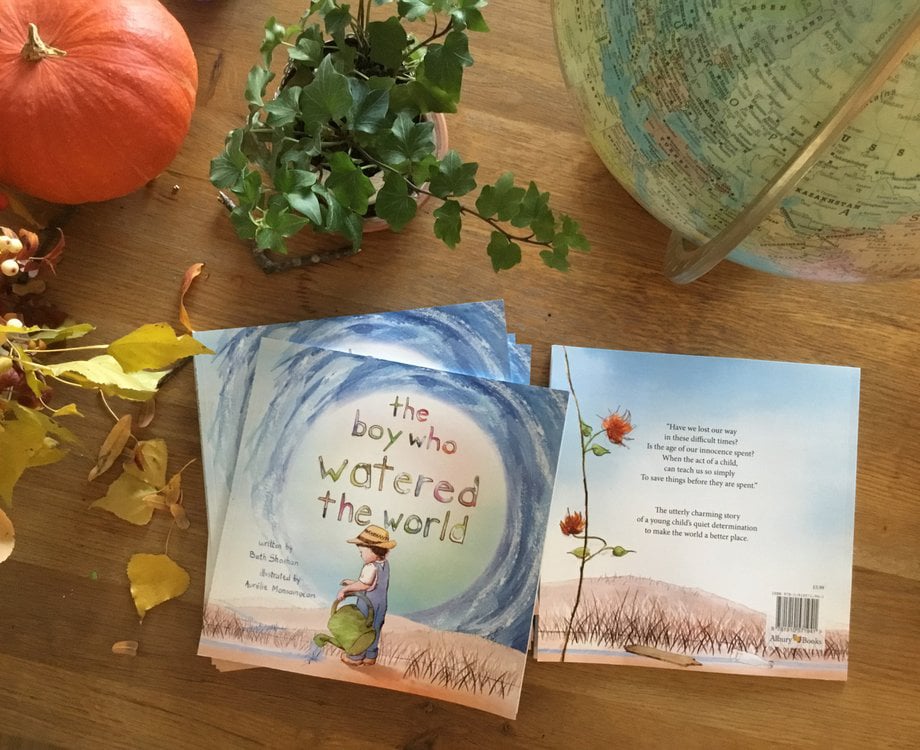 Image of The boy who watered the world - Paperback