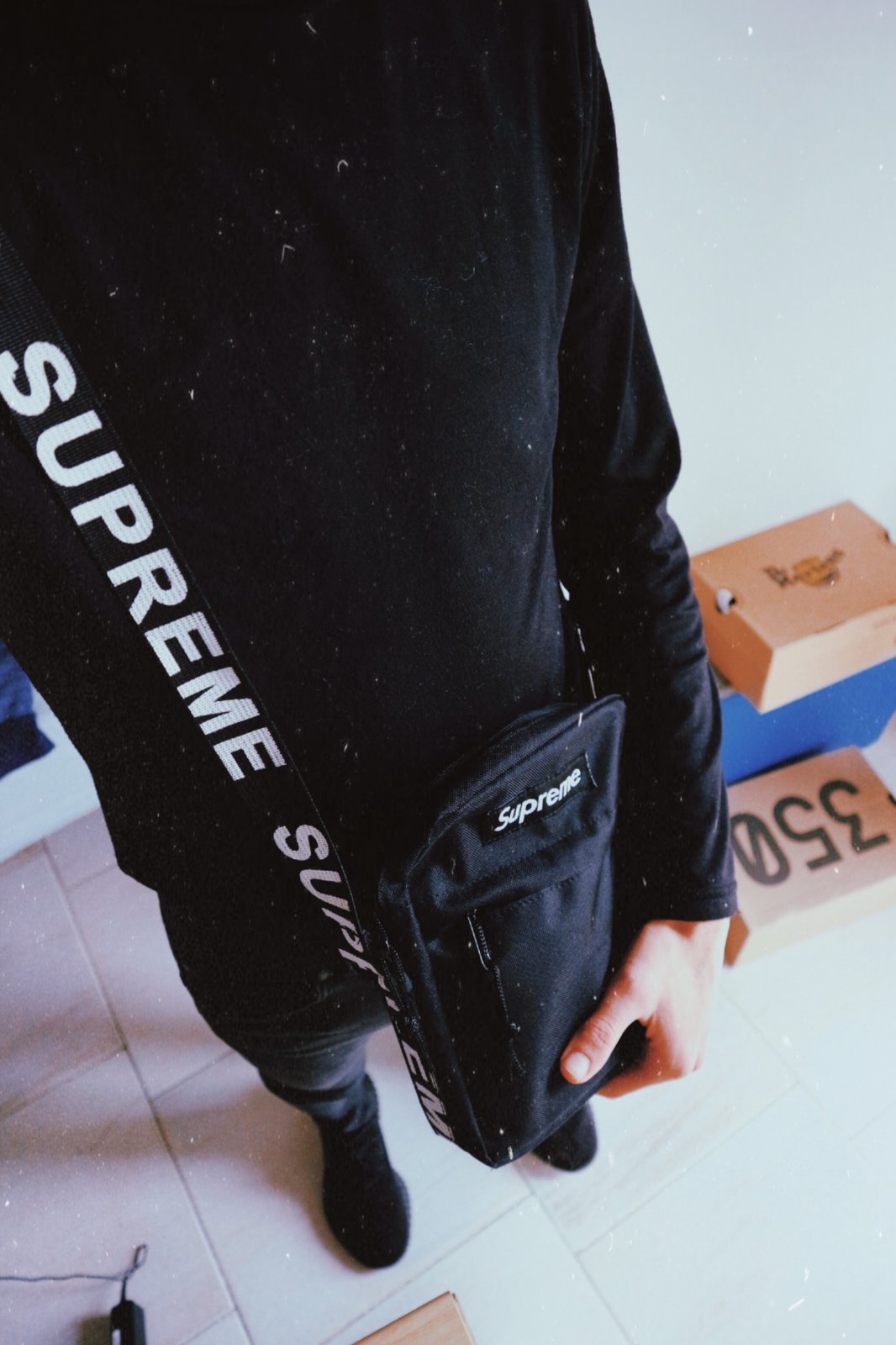 SUPREME SHOULDER BAG BLACK