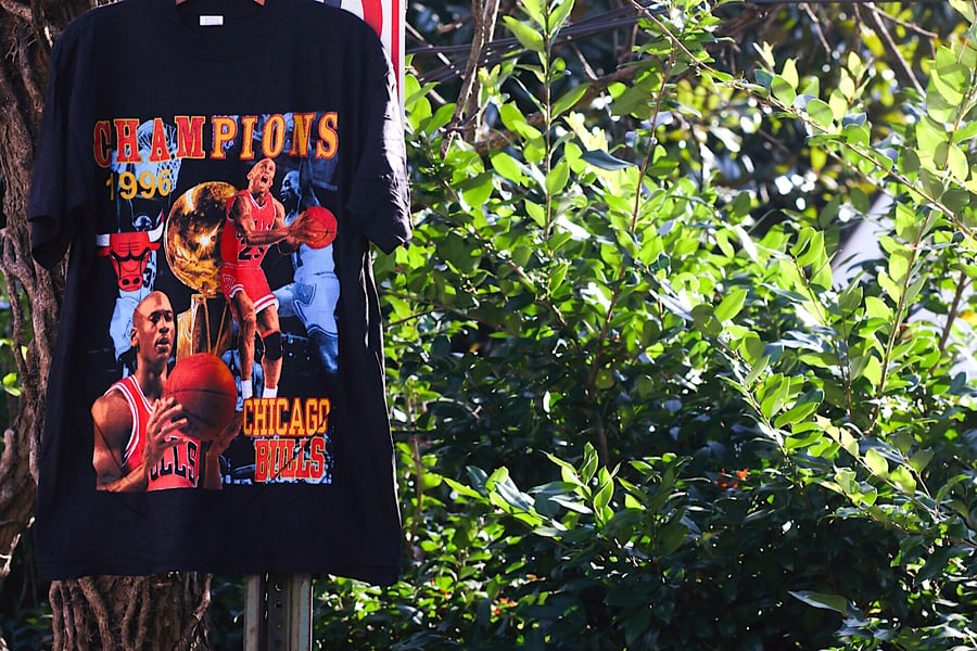 Image of Rare 1996 Vintage "CHICAGO BULLS 1996 NBA Champions" Deadstock Double-Sided Rap Tee Size: XL