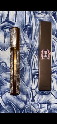 Image 2 of Queen 👑 Mascara 