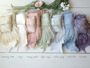 Image of Luxurious 3pc felted set with pillow