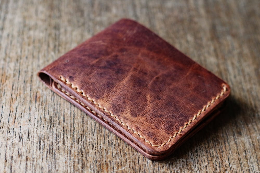 Image of Traditional Bifold in English Tan