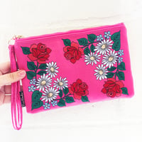 Image 4 of Roses Woven Wristlet Clutch Bag (2 colours)