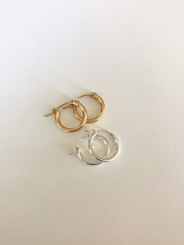 Image of Everyday hoop earrings 