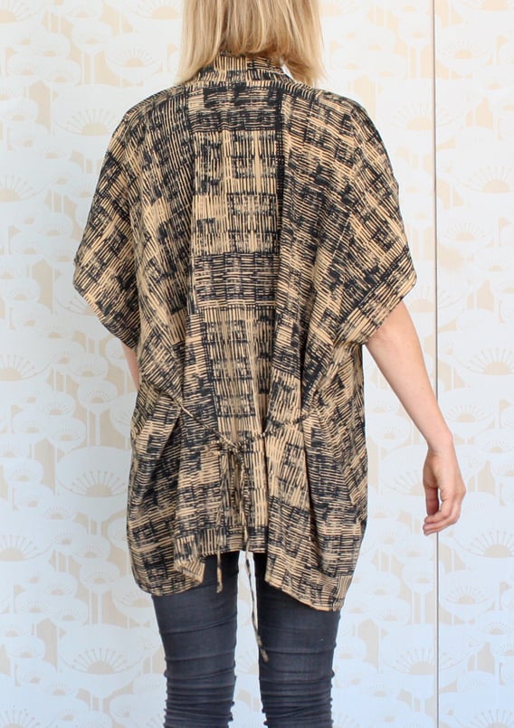 Image of Row Print Kimono Top