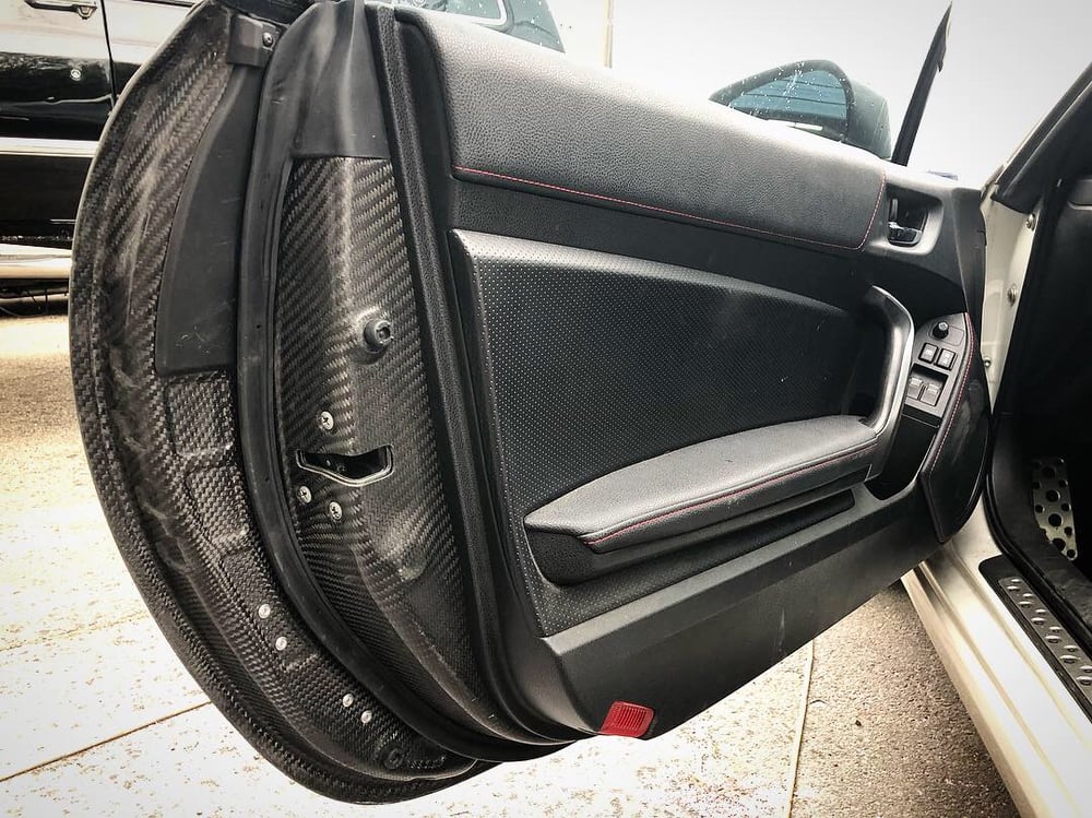 FRS/BRZ/GT86 dry carbon doors