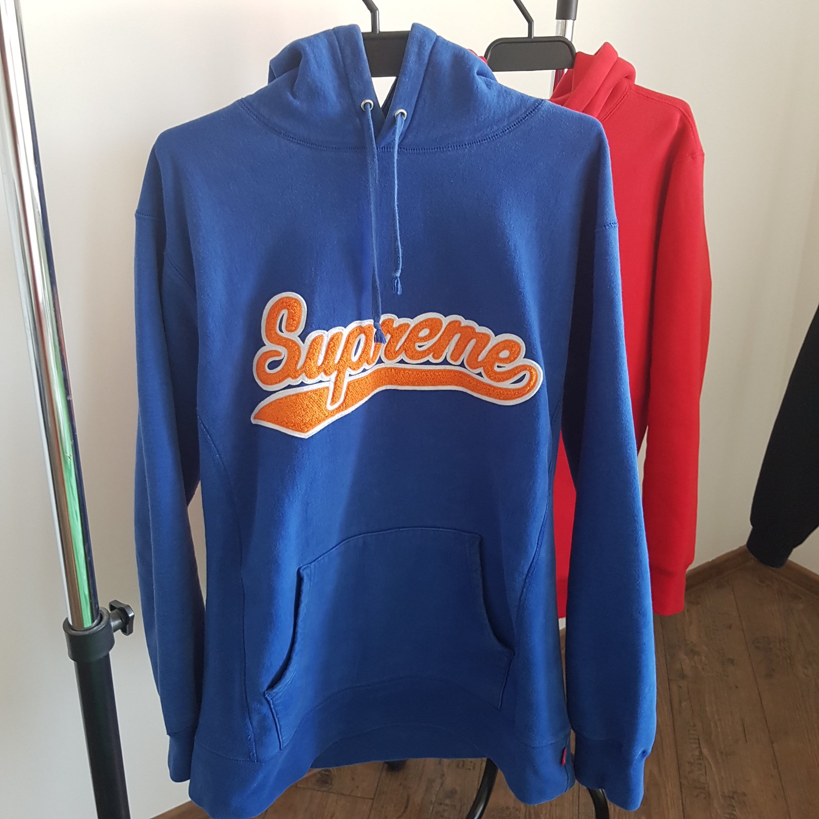 supreme chenille script hoodie