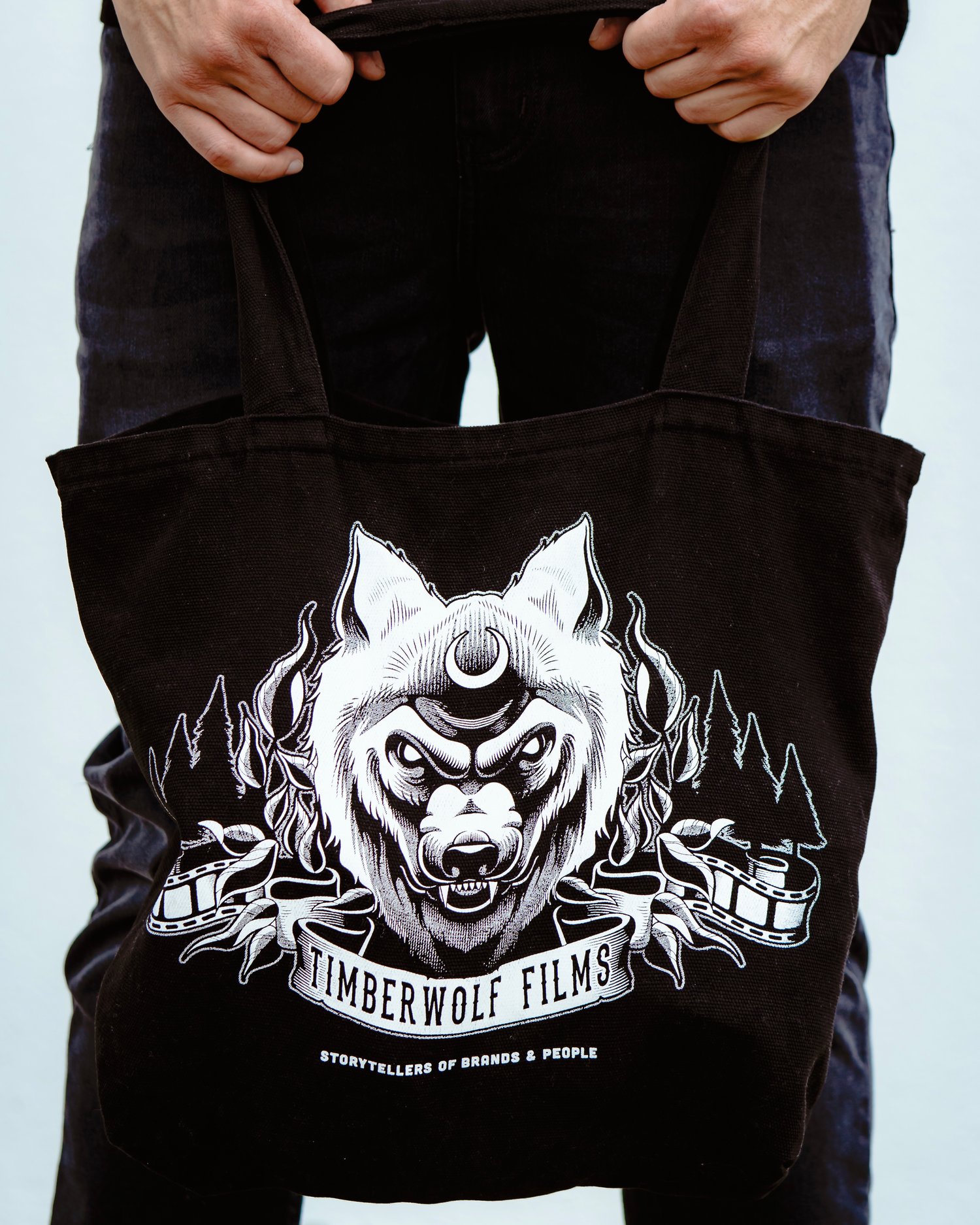 Image of WOLF TOTE