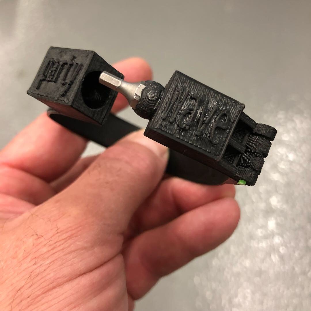 Image of Surfboard Fin Key Bracelet