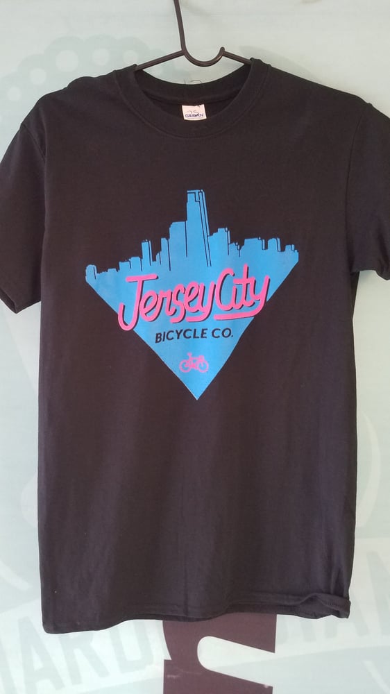 Image of Jersey City Bicycles Metro Skyline T-shirt Black