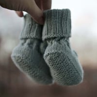 Image 3 of knitting pattern Johannes Booties english