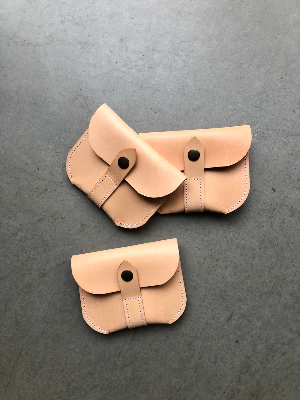 Image of leather wallet / coin purse / natural leather wallet / portemonnaie