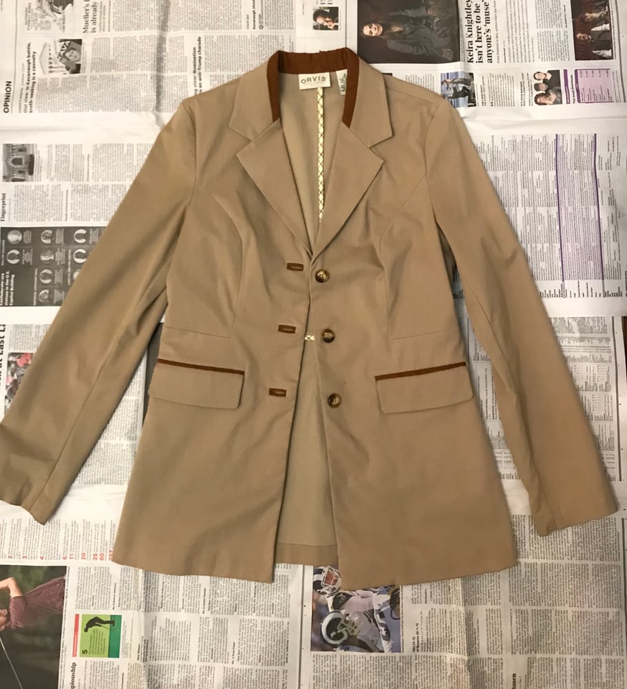 Image of Womens Orvis 3-button Cream Trench Coat - Size 6 