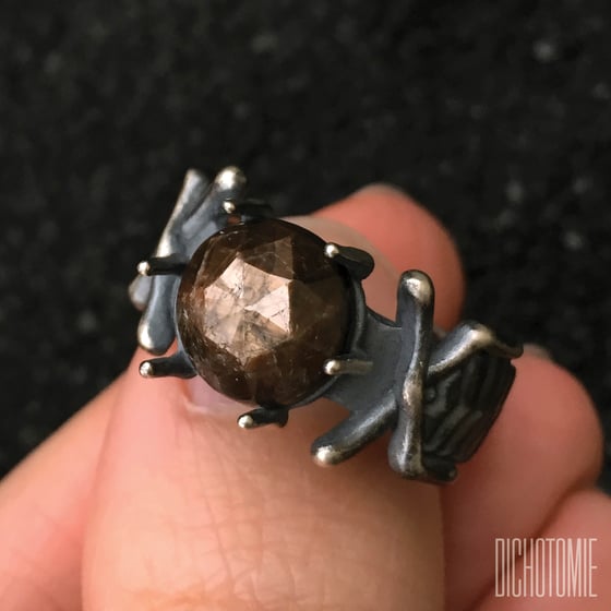 Image of The Nazgûl Ring (OOAK Zawadi Sapphire, Stone Only)
