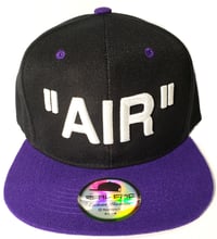 "AIR" SNAPBACK COURT PURPLE