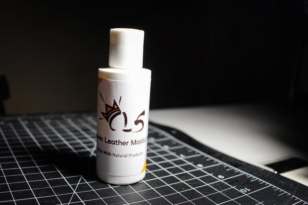 Image of CLS Sneakers Organic Leather Moisturizer/Polisher