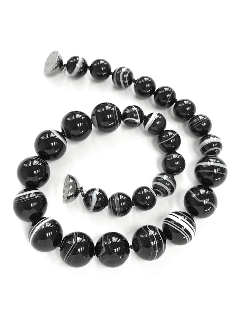 Image of Banded Sardonyx Large BeadNecklace 