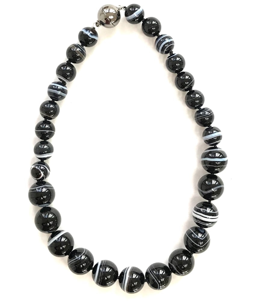 Image of Banded Sardonyx Large BeadNecklace 