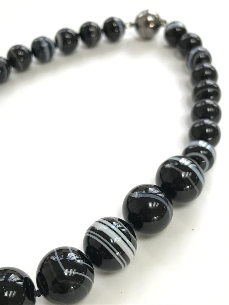 Image of Banded Sardonyx Large BeadNecklace 
